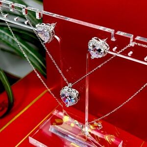 Diamond heart shaped Earring and necklace set.